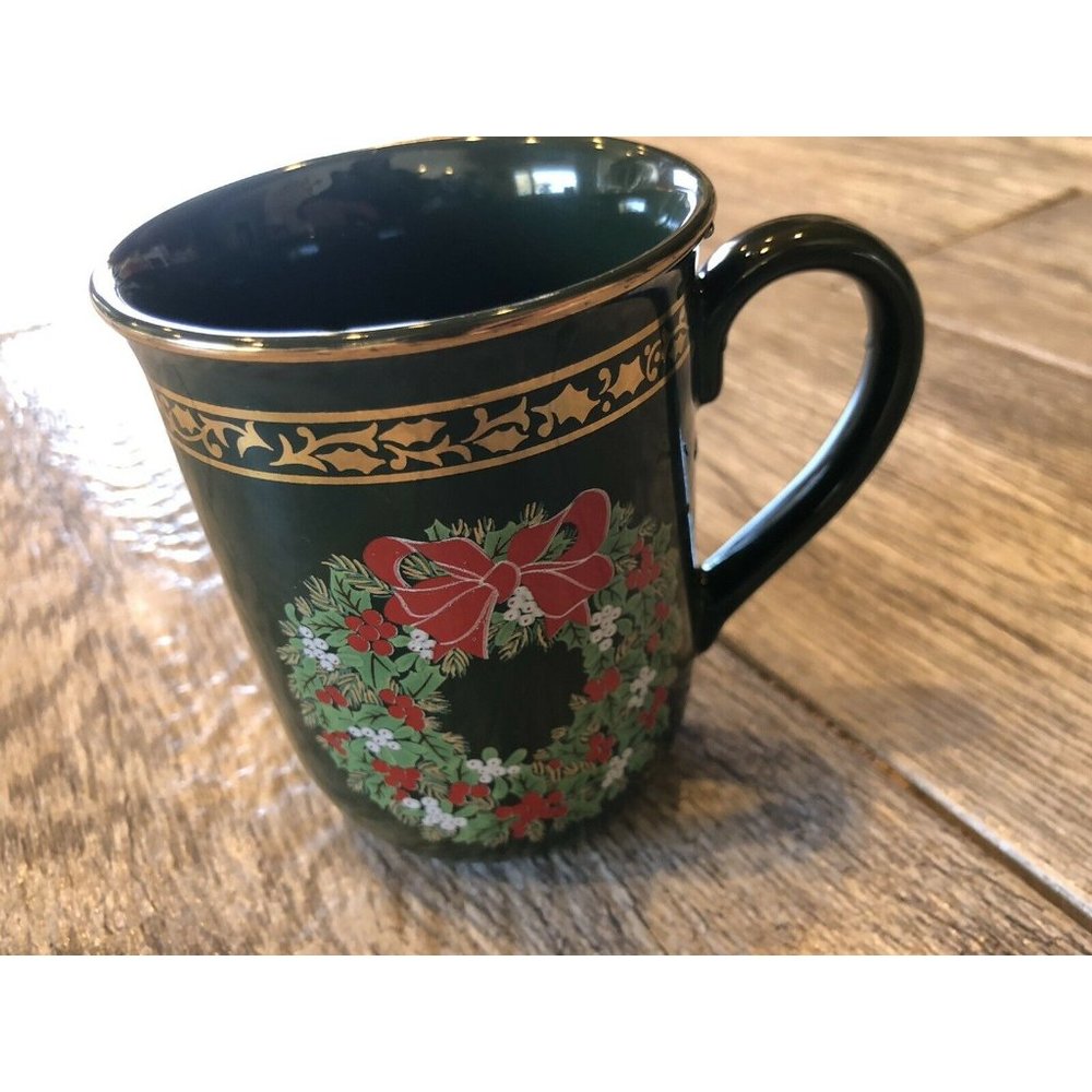 Otagiri Christmas Wreath‎ Cup Mug Japan Holiday Tea Coffee Gold Trim Collectible